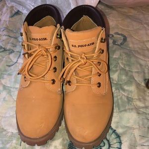 Men’s US POLO Boots; gently used
